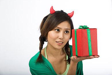 锤哥因基因问题暂时息影 患阿兹海默症可能高过常人